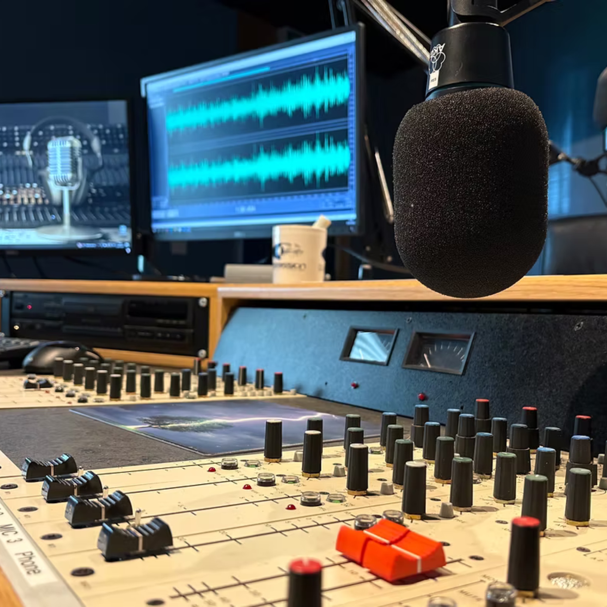 Commission Radio